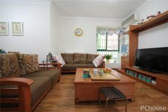 体刮杠推到墙面即可完成施工